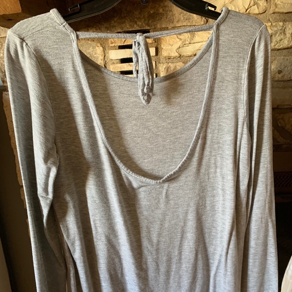 ✨3 for $25✨ Aerie tie-back shirt - Picture 2 of 5